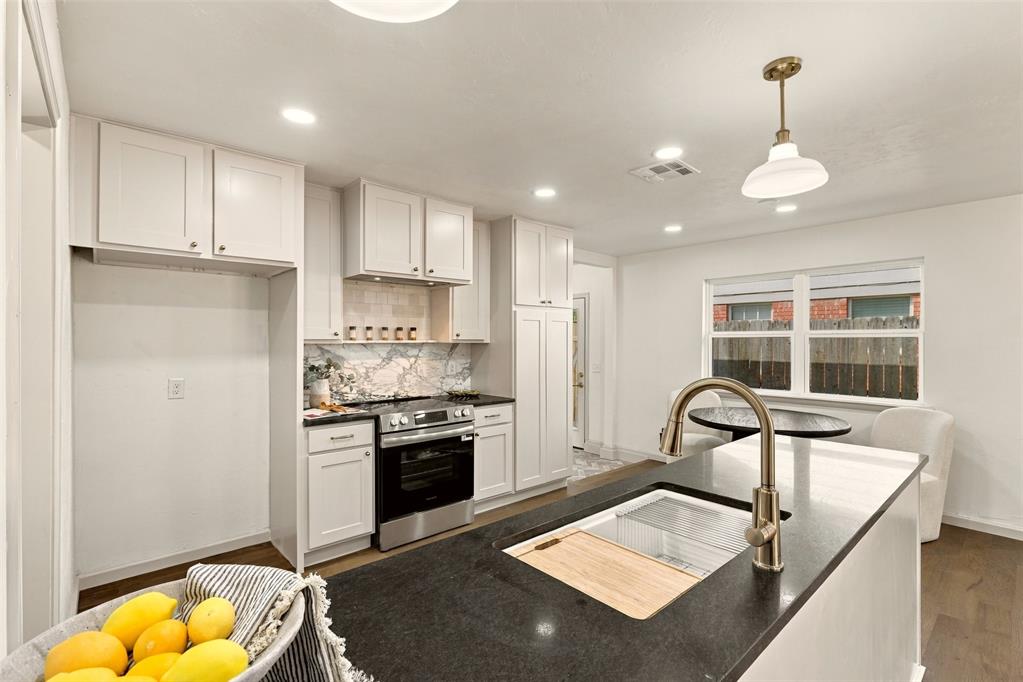 1511 Avondale Drive Property Photo 12