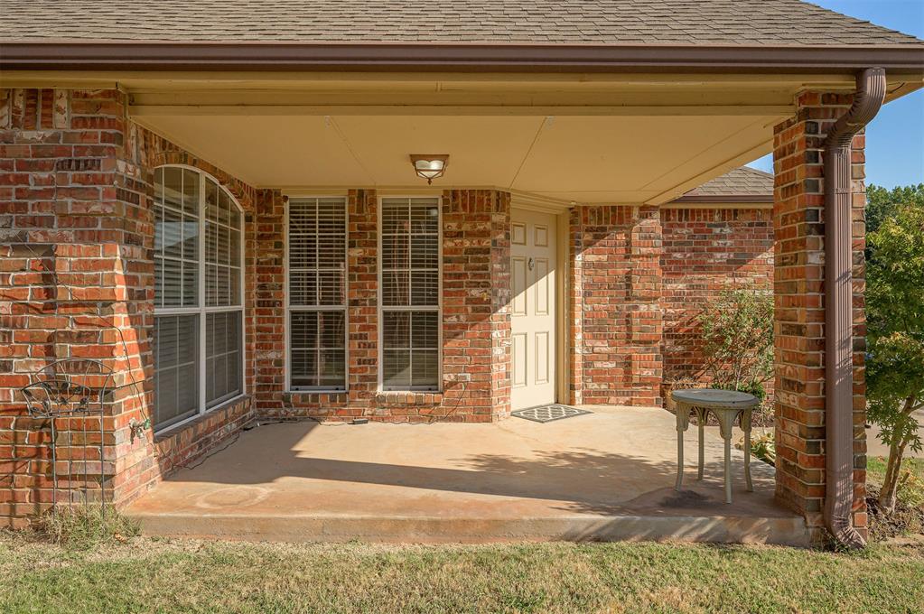 15 S Ridge Pointe Drive Property Photo 4