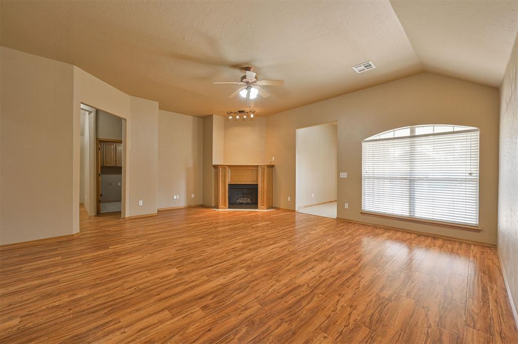 15 S Ridge Pointe Drive Property Photo 6
