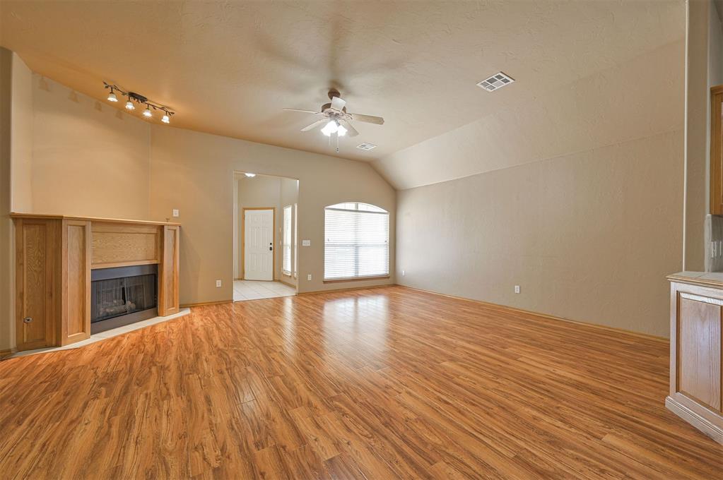 15 S Ridge Pointe Drive Property Photo 8