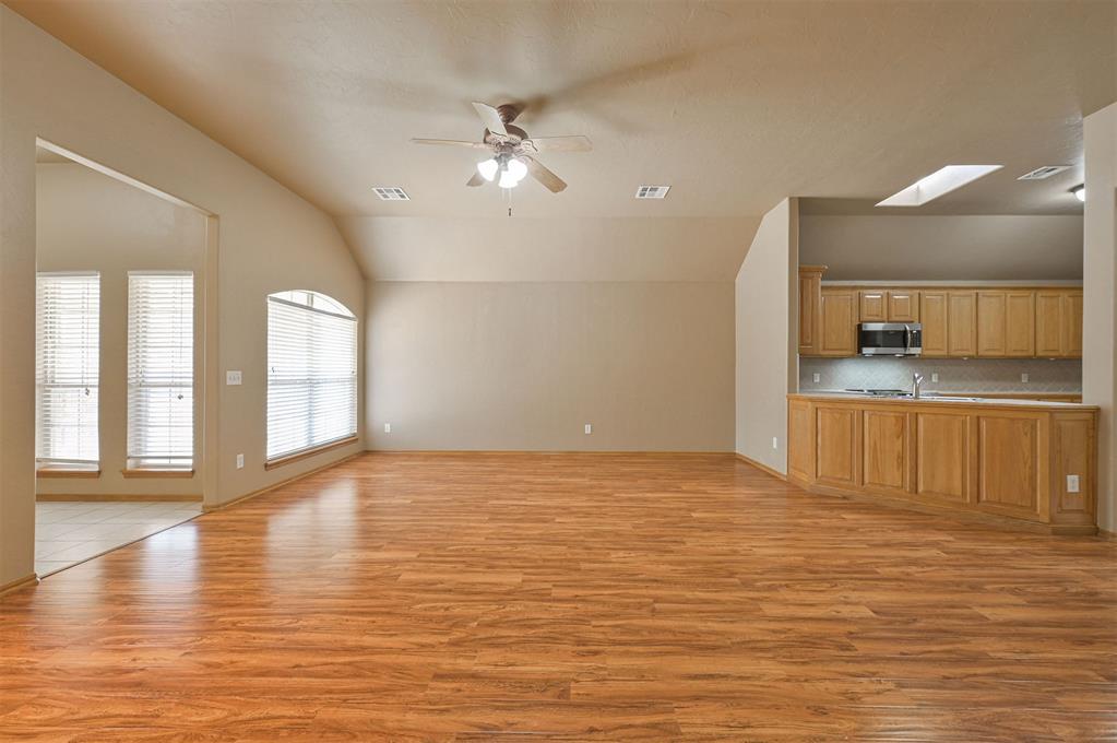 15 S Ridge Pointe Drive Property Photo 9