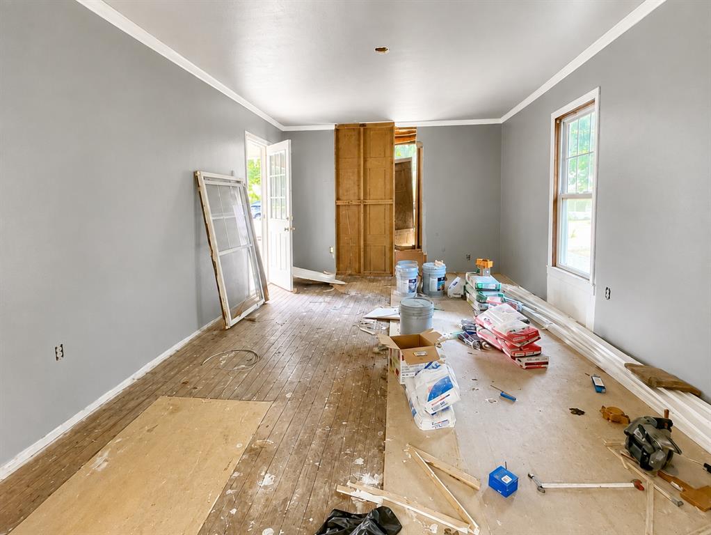 1109 W Mulberry Street Property Photo 4