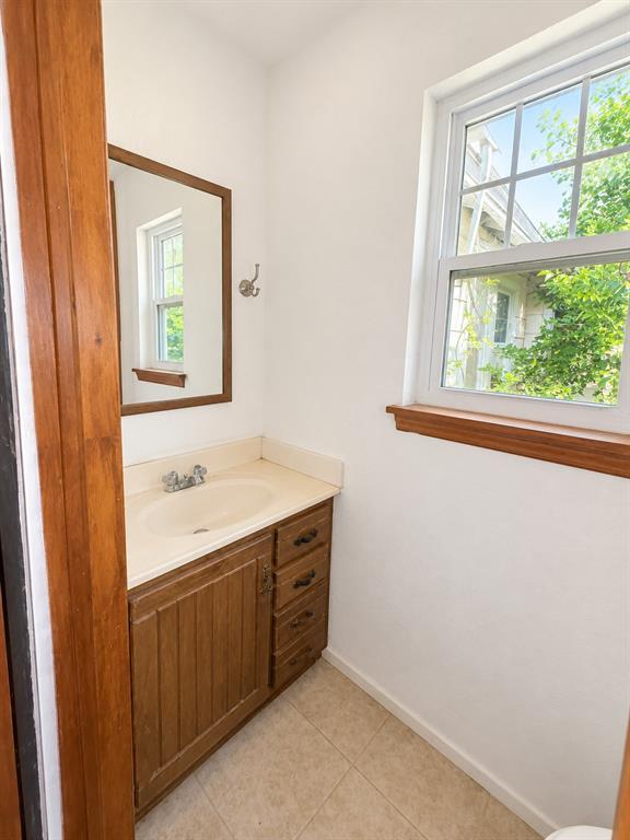 1109 W Mulberry Street Property Photo 5