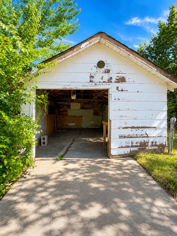 1109 W Mulberry Street Property Photo 15