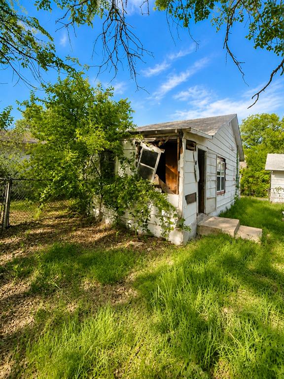 1109 W Mulberry Street Property Photo 17