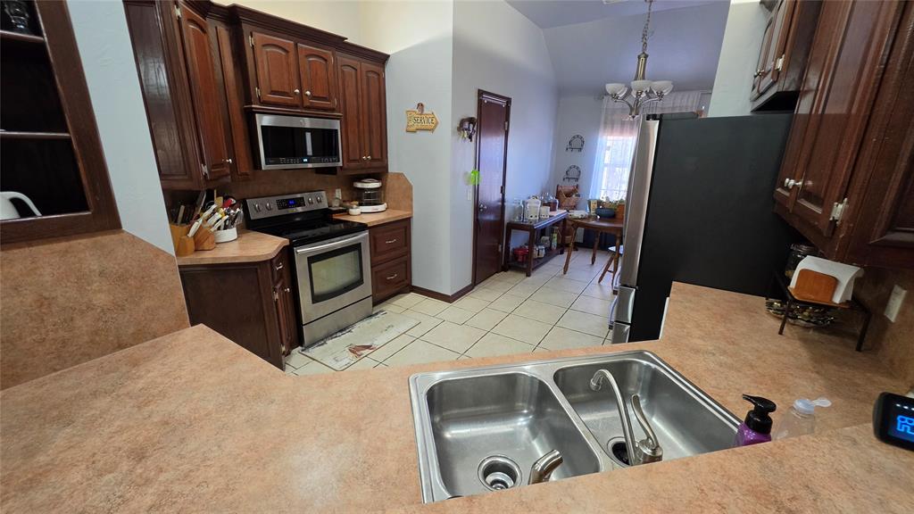 11403 E Village Avenue Property Photo 6