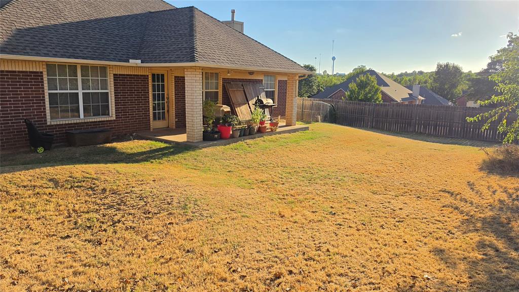 11403 E Village Avenue Property Photo 27