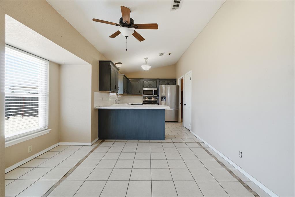 918 Polk Street Property Photo 12