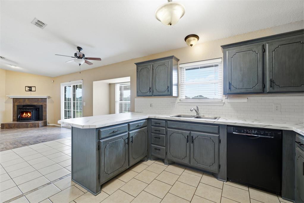 918 Polk Street Property Photo 15