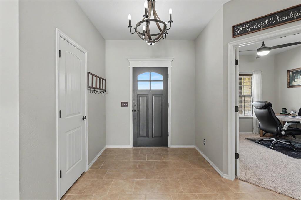 4160 Timberline Trail Property Photo 8