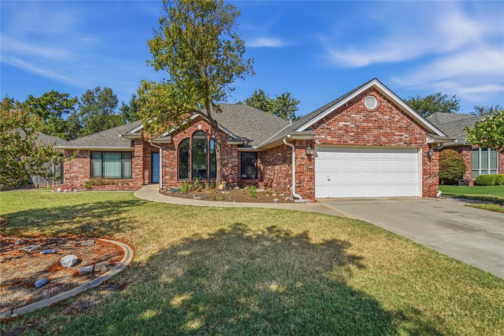3808 Drawbridge Lane Property Photo 2
