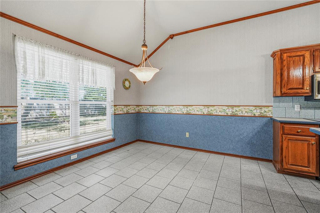 3808 Drawbridge Lane Property Photo 12