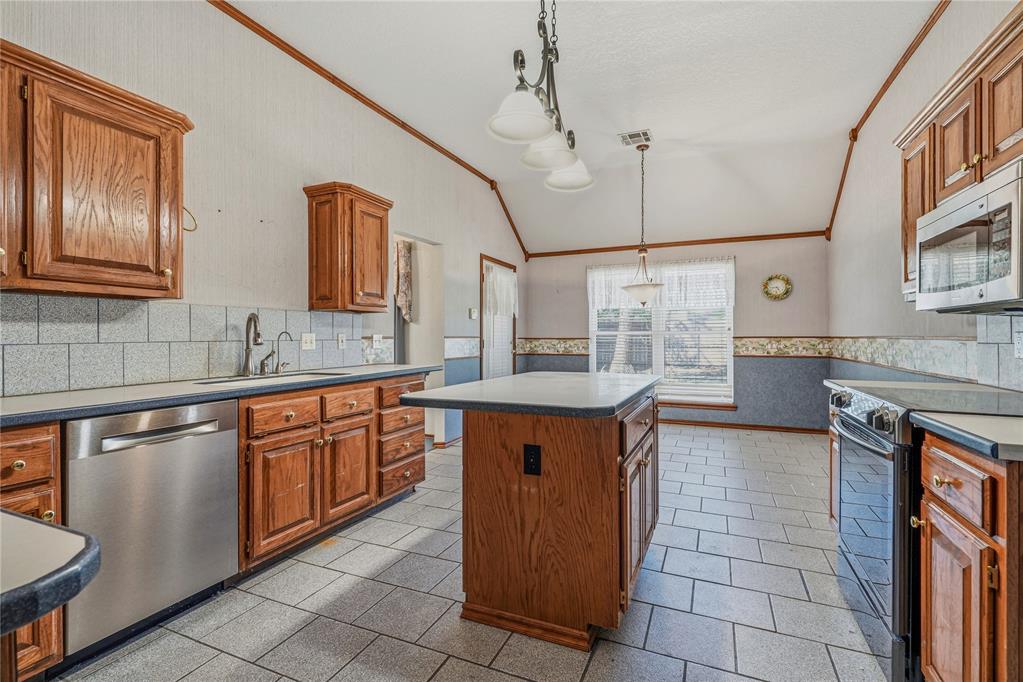 3808 Drawbridge Lane Property Photo 19