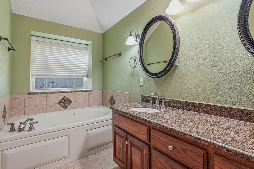 3808 Drawbridge Lane Property Photo 29