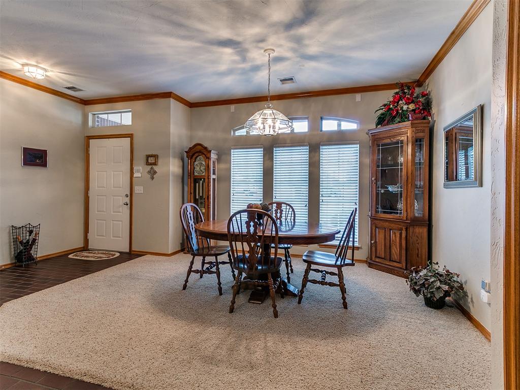 1427 Grand View Way Property Photo 11
