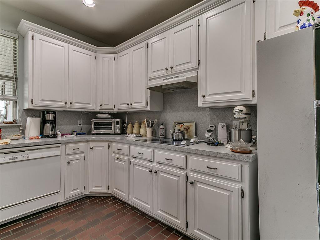 1427 Grand View Way Property Photo 14