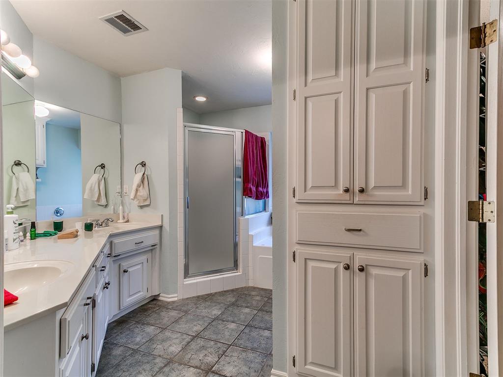 1427 Grand View Way Property Photo 18