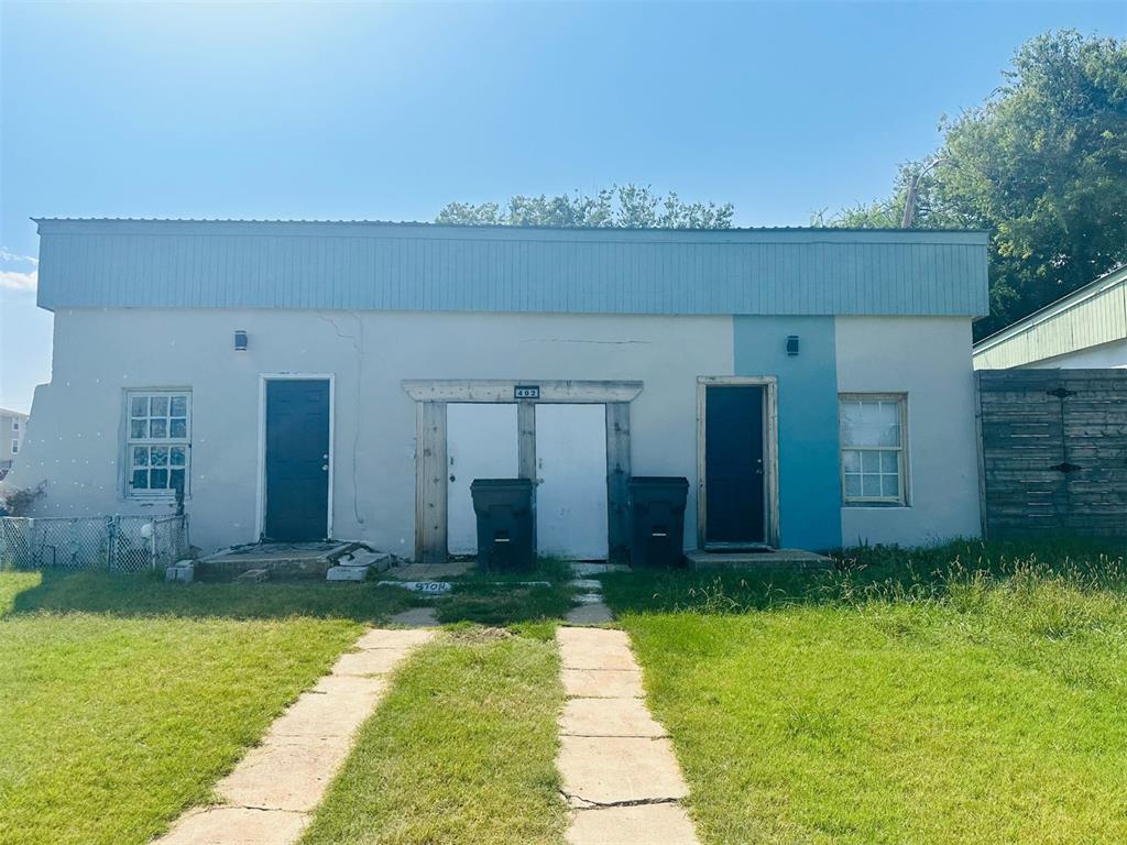 402 Nw 3rd Street Property Photo 5