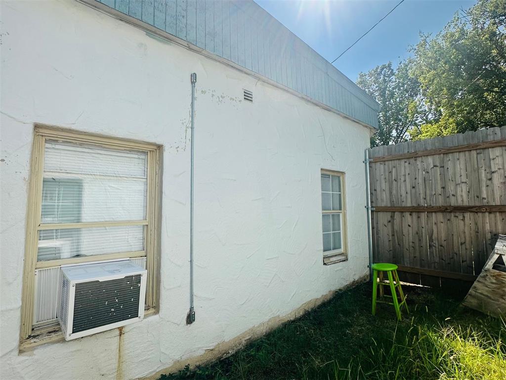402 Nw 3rd Street Property Photo 7