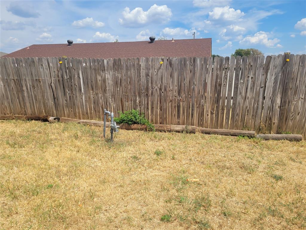 10012 S Douglas Avenue Property Photo 12