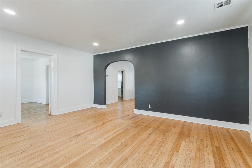 114 Nw 31st Street Property Photo 8