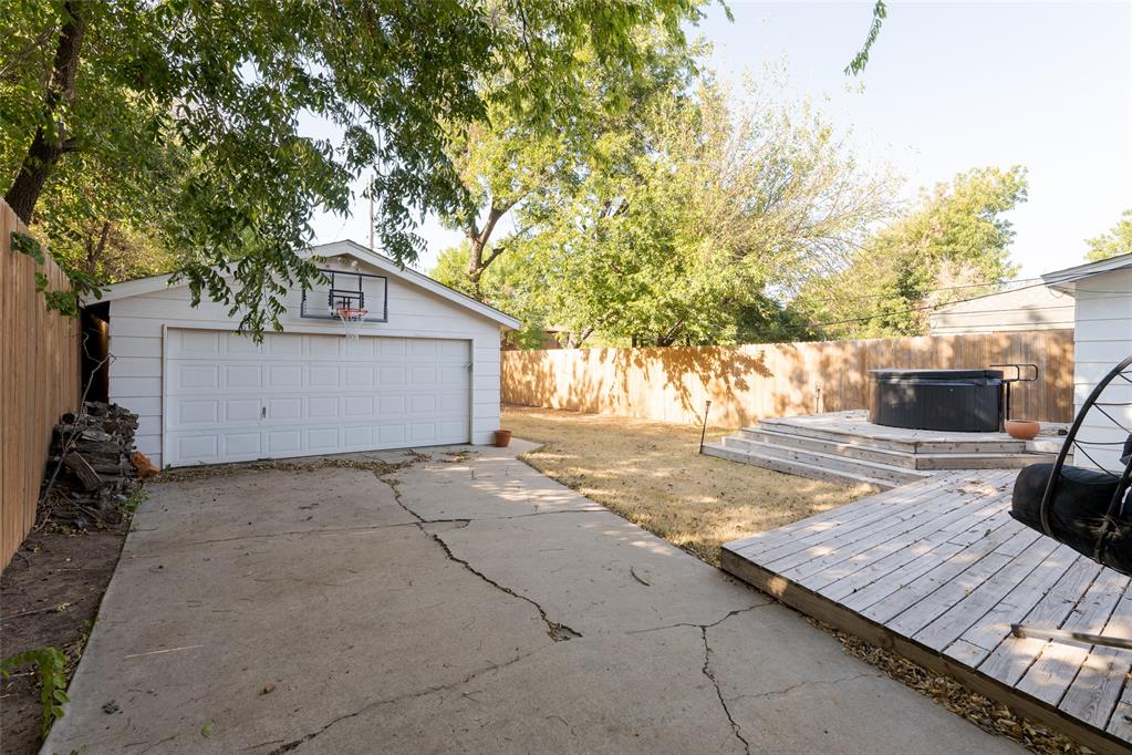 114 Nw 31st Street Property Photo 40