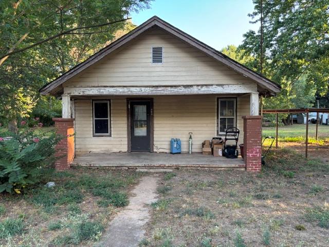 205 Carter Drive Property Photo 1