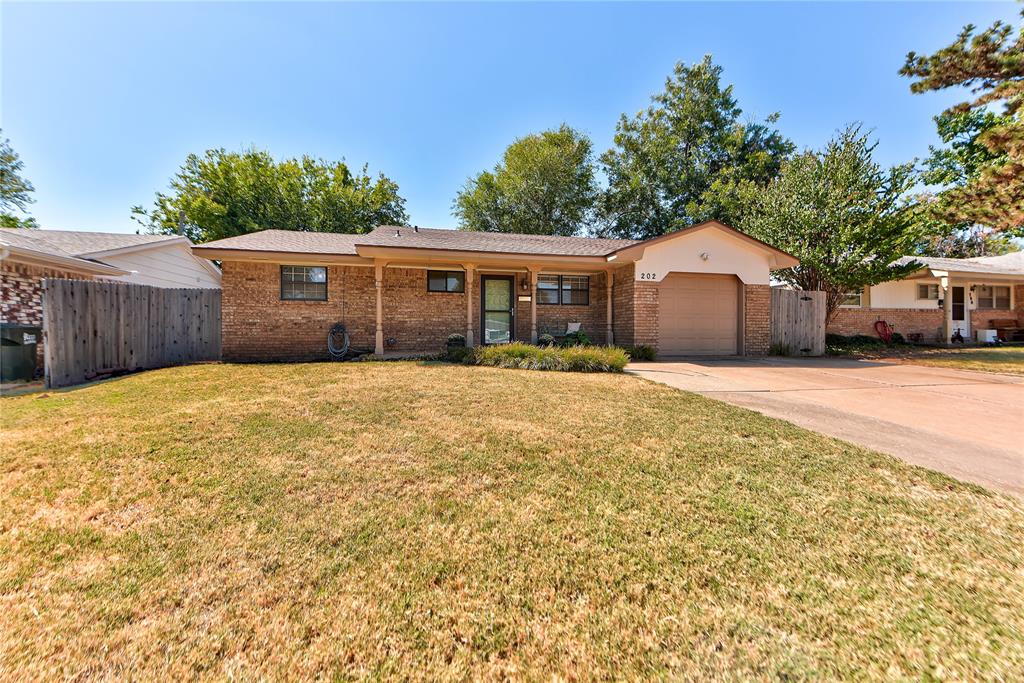 202 E Cherry Avenue Property Photo 1