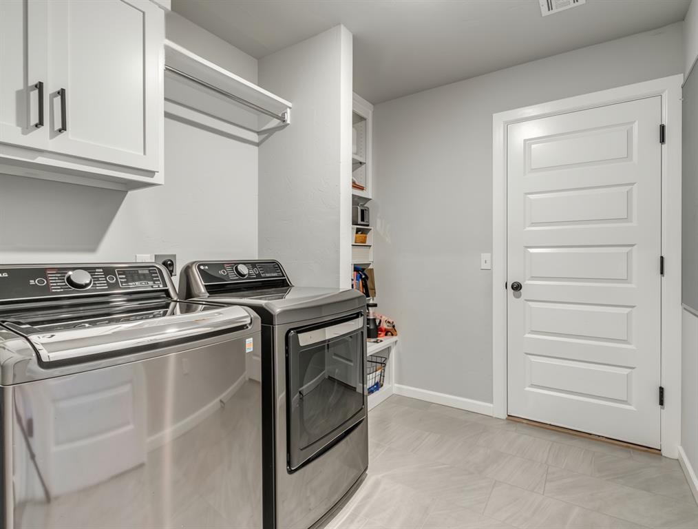 2100 Norwood Drive Property Photo 27
