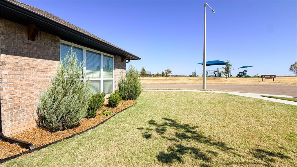 2100 Norwood Drive Property Photo 42