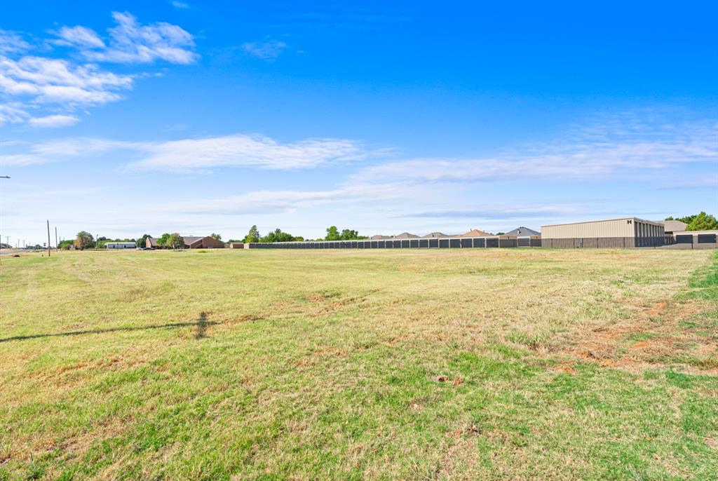 N Clear Springs Road Property Photo 27