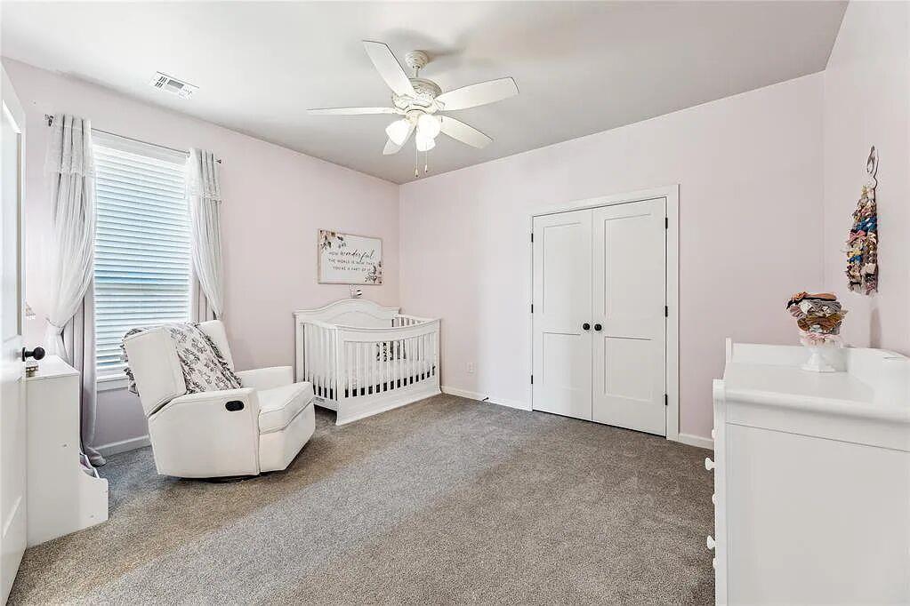 2585 Forest Glen Drive Property Photo 21