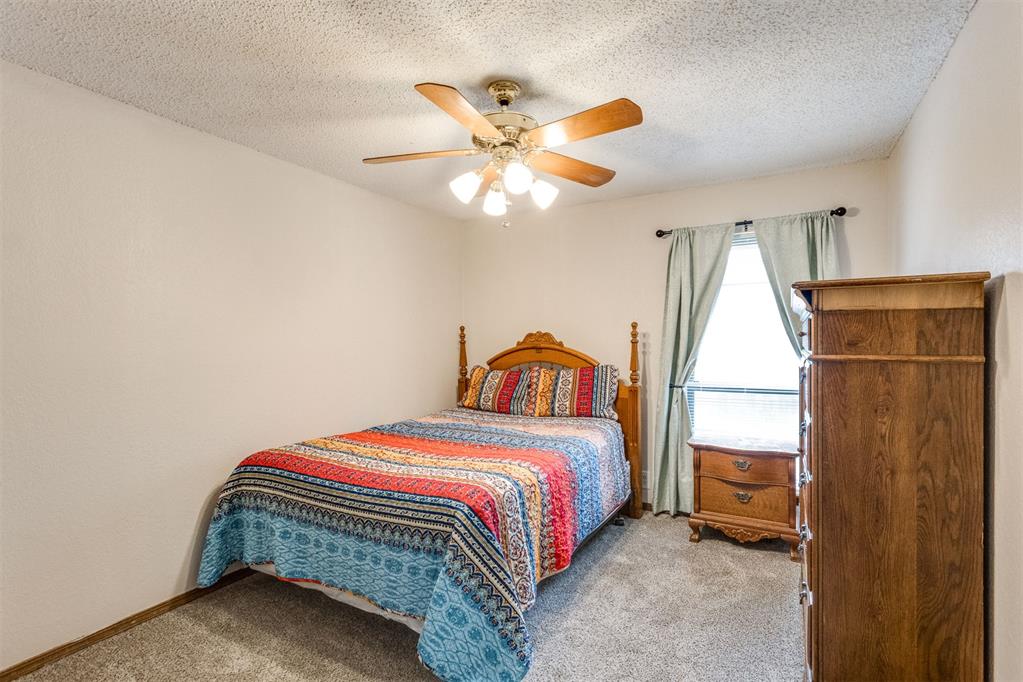 1011 Royal Lane Property Photo 28