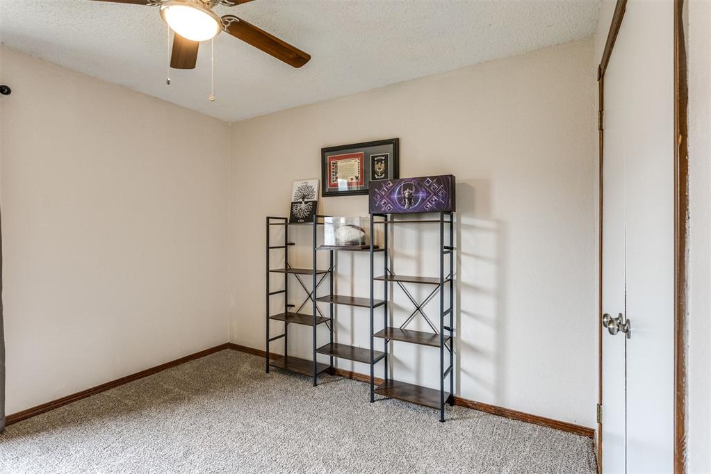 1011 Royal Lane Property Photo 34