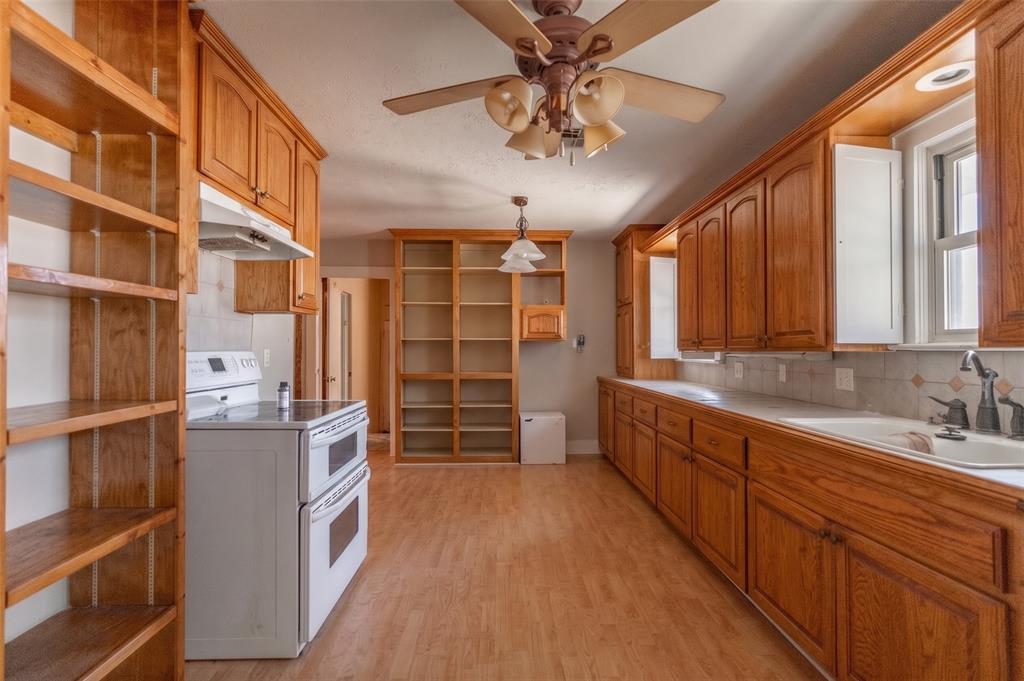 1402 S 19th Street Property Photo 4