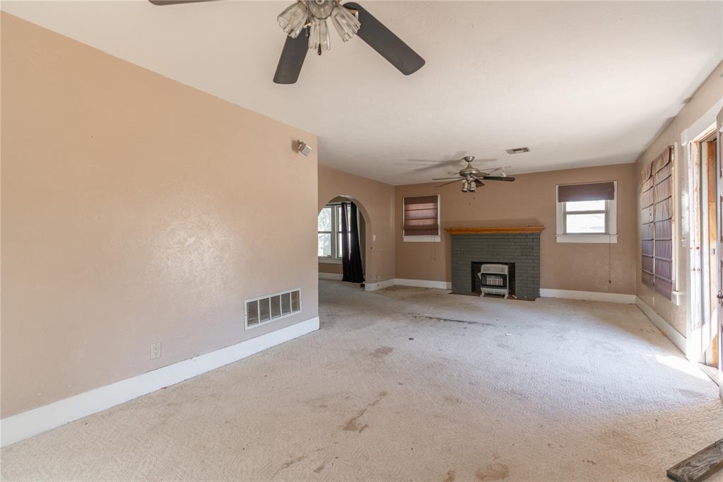 1402 S 19th Street Property Photo 6