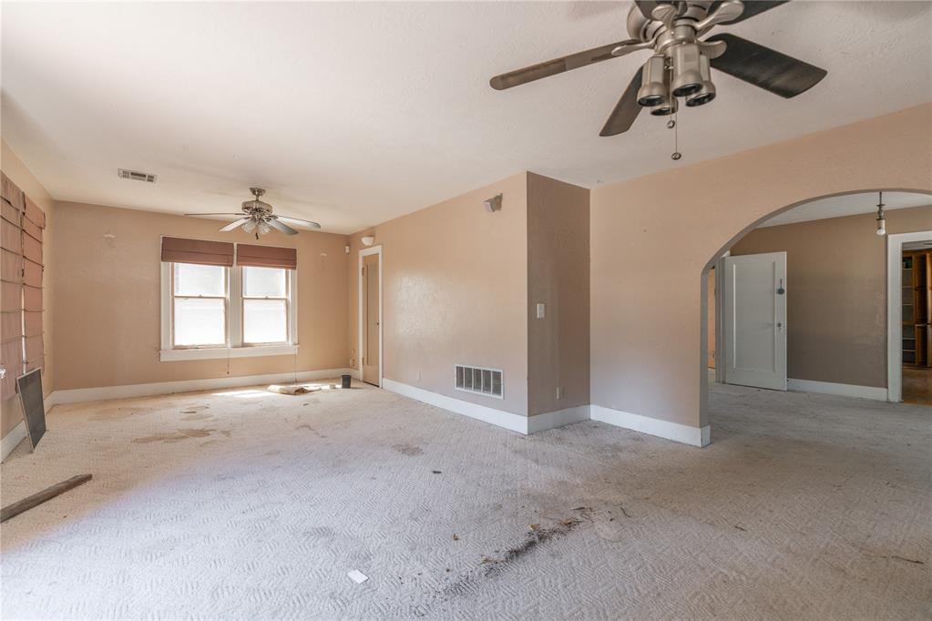 1402 S 19th Street Property Photo 8