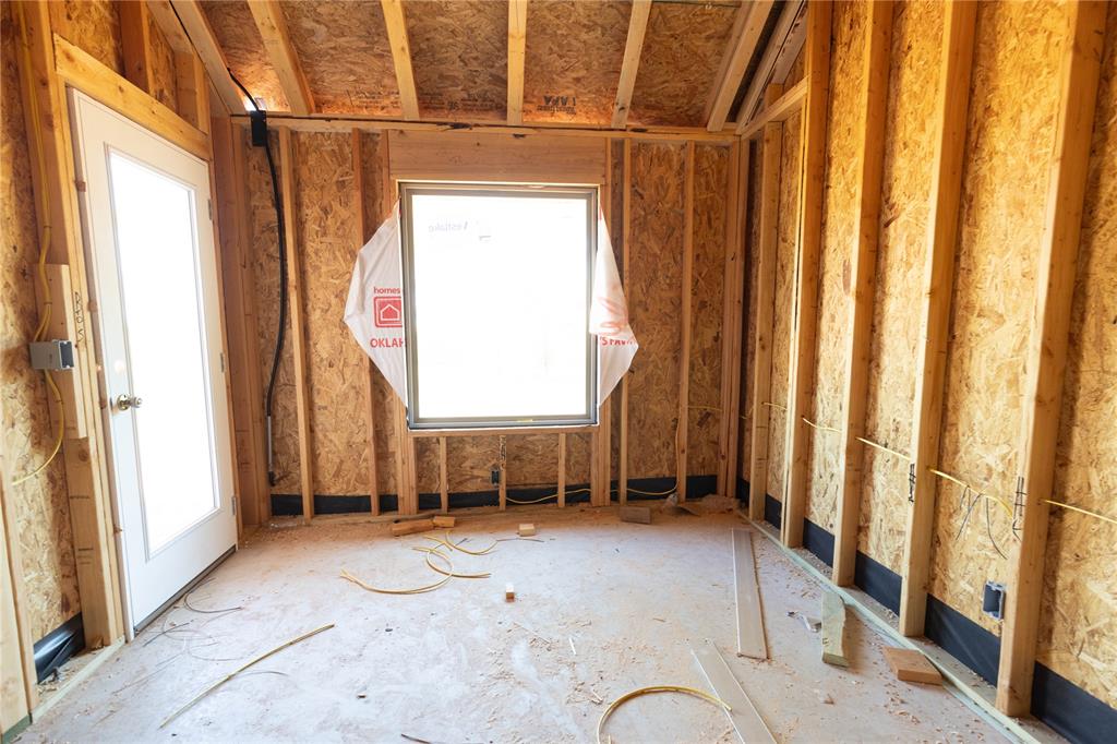 17183 Billy Road Property Photo 2