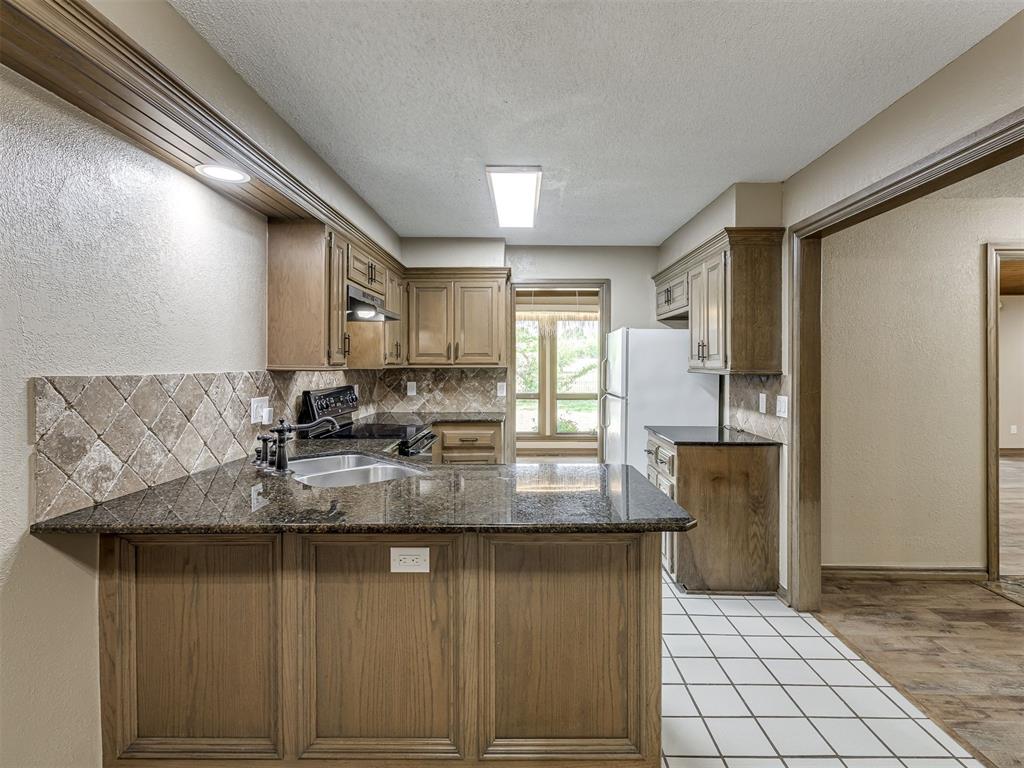 907 Leisure Drive Property Photo 8