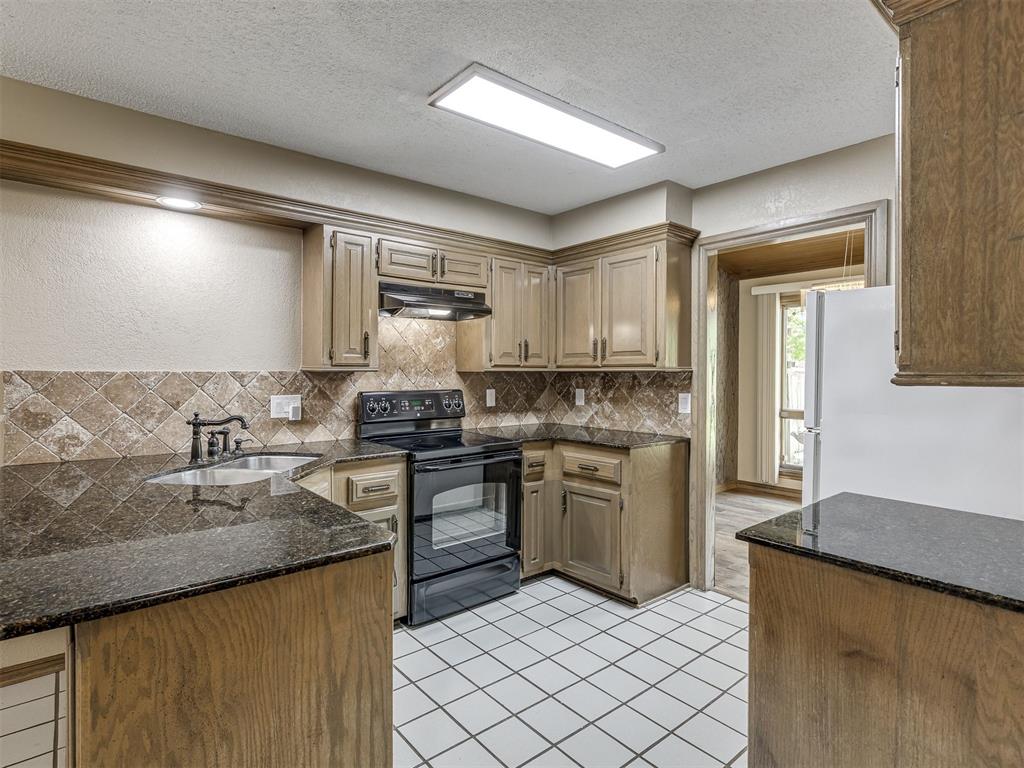 907 Leisure Drive Property Photo 11