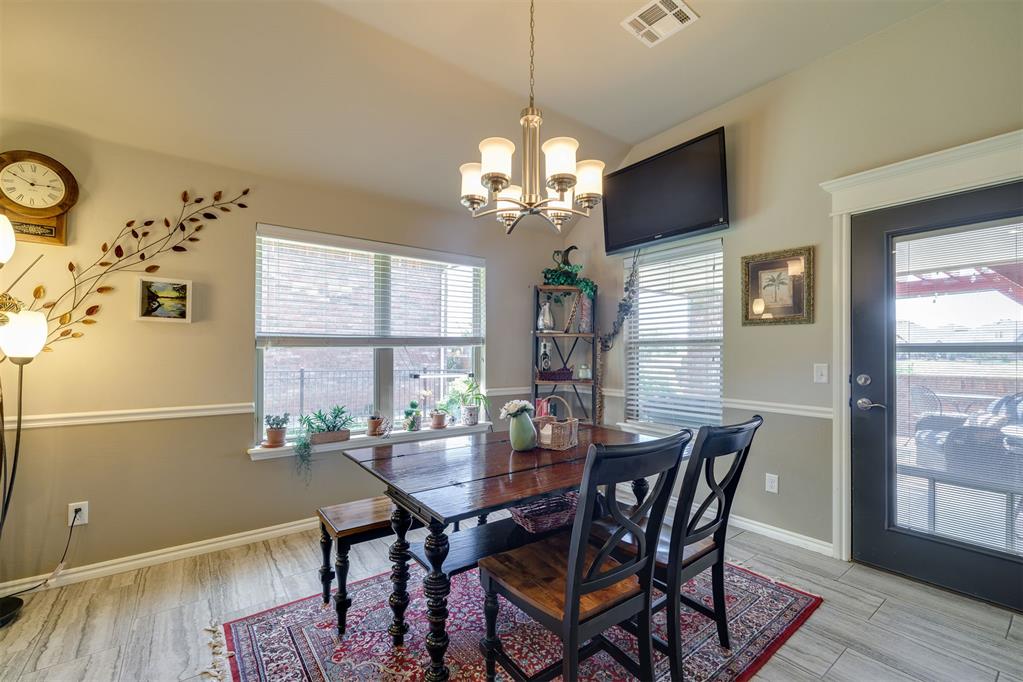 5309 Miranda Drive Property Photo 3