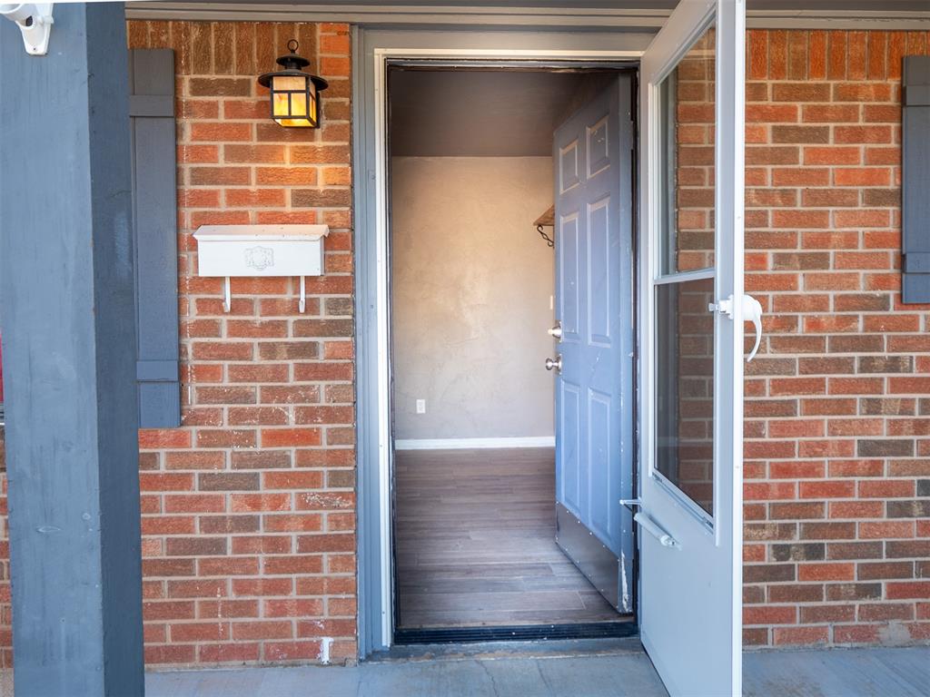 242 S Janeway Avenue Property Photo 8