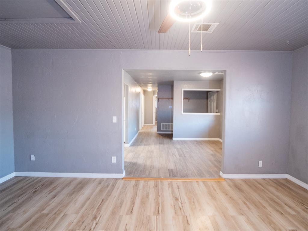 242 S Janeway Avenue Property Photo 18