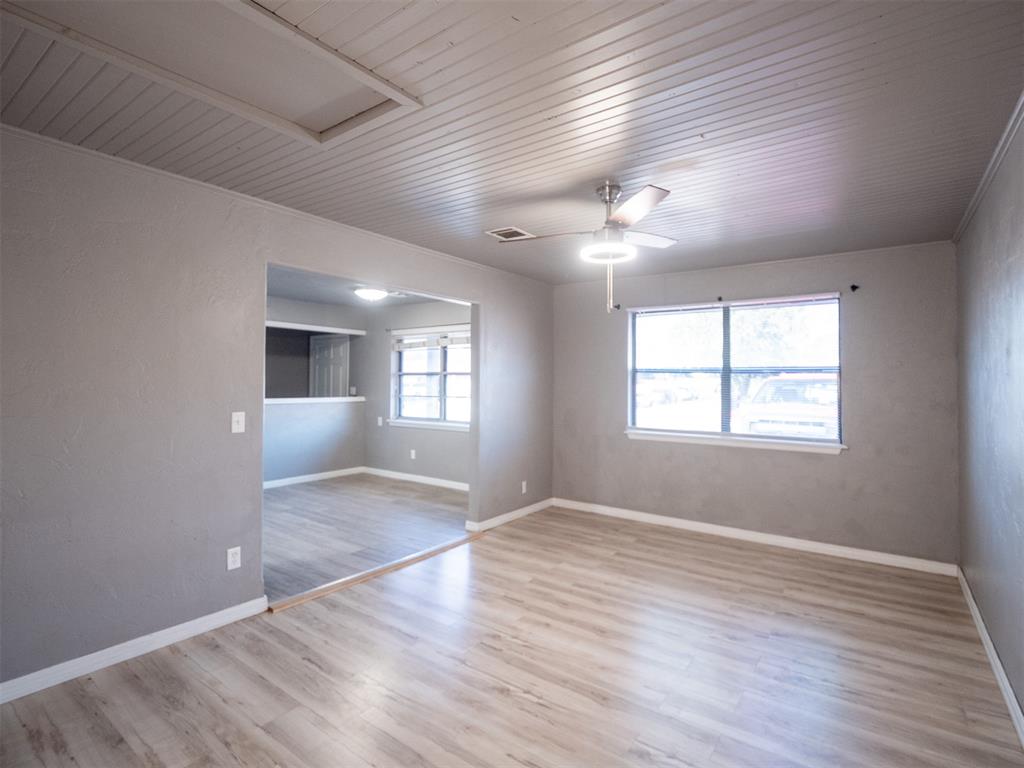 242 S Janeway Avenue Property Photo 19