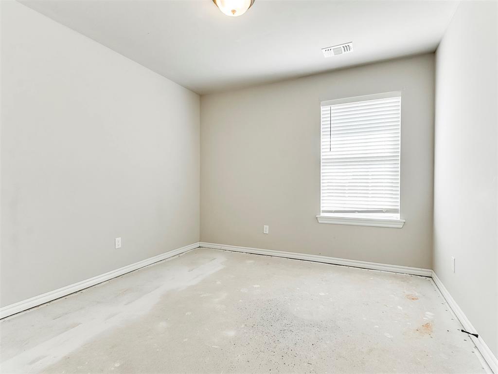 15808 Montague Drive Property Photo 32