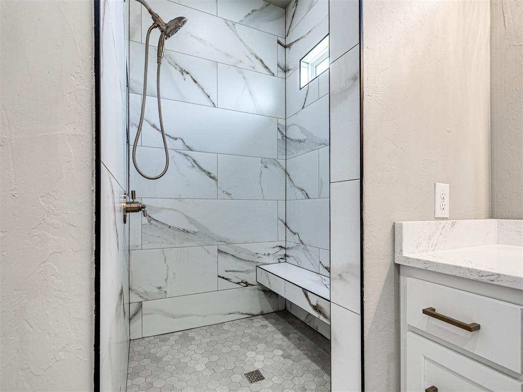 1104 N Lottie Avenue Property Photo 40