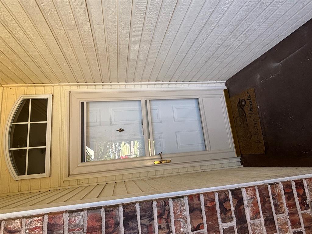 8204 Prairie Ridge Road Property Photo 2