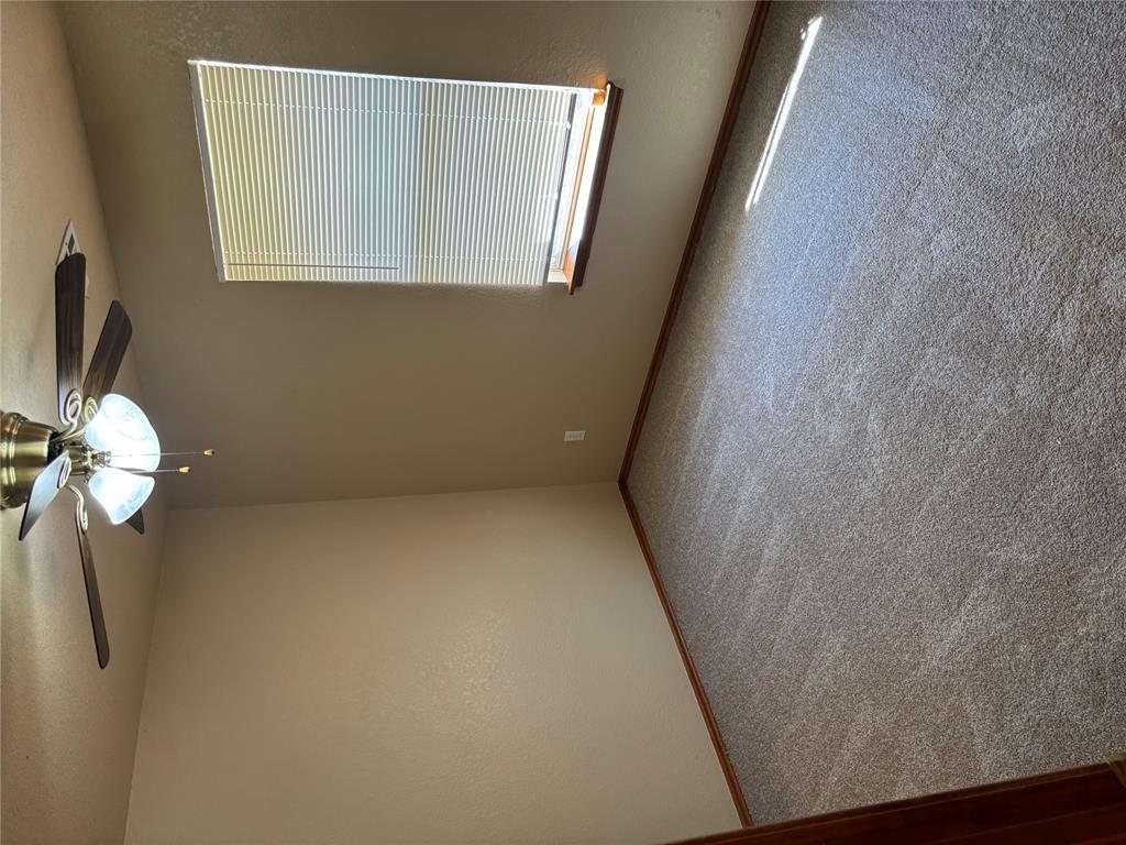 8204 Prairie Ridge Road Property Photo 14