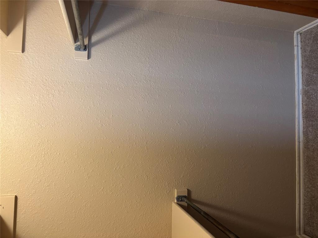 8204 Prairie Ridge Road Property Photo 15