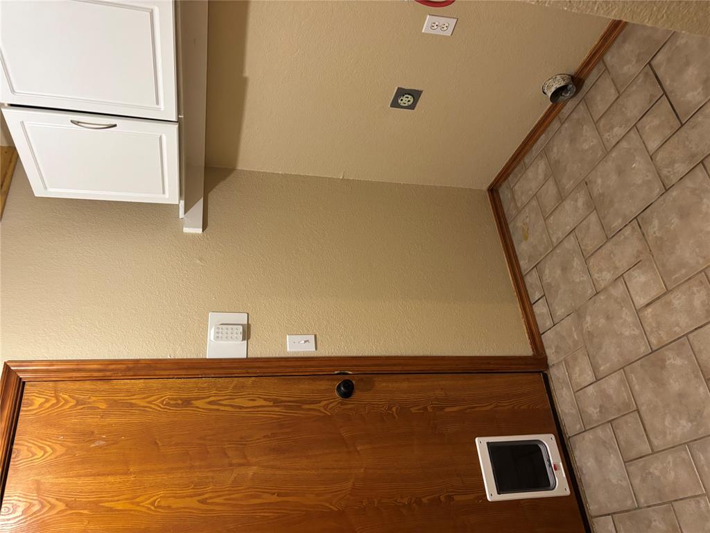 8204 Prairie Ridge Road Property Photo 18